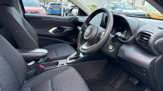 Toyota Yaris 1.5 Hybrid Icon 5dr CVT Hybrid Hatchback